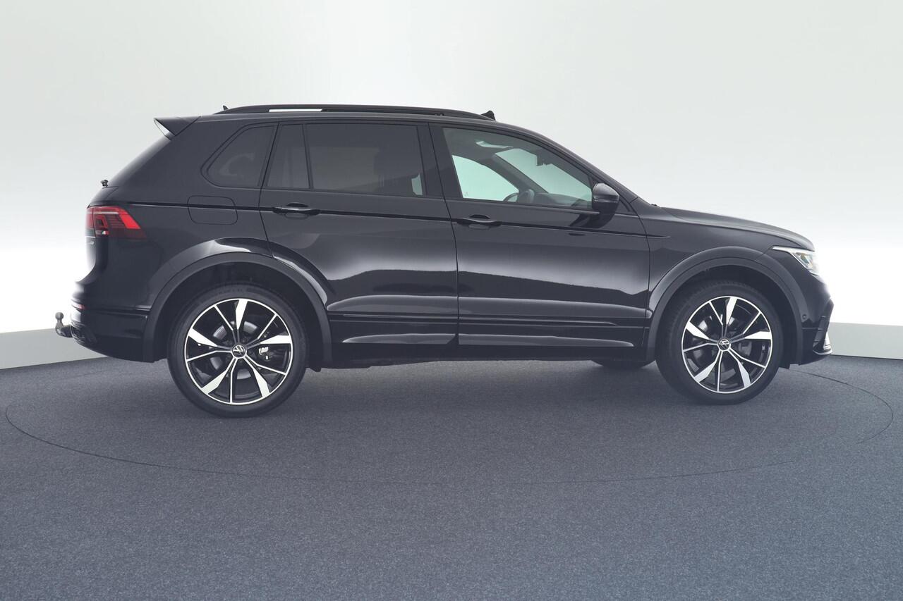 Volkswagen TIGUAN 1.4 TSI 245pk eHybrid R-Line Business+ Black Style Panoramadak Trekhaak Stoelverwarming