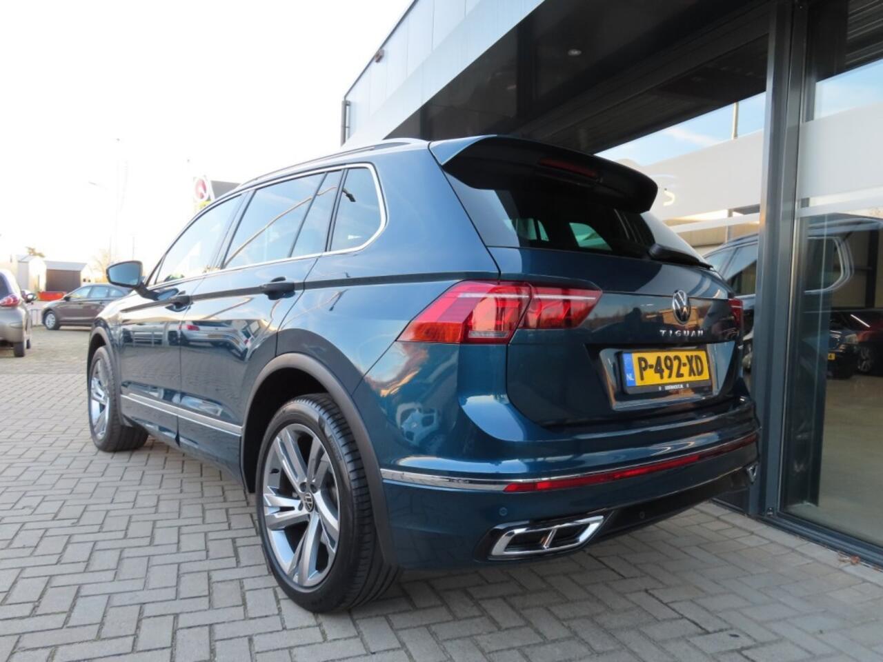 Volkswagen TIGUAN 1.4 TSI eHybrid R-Line Business+ Pano Trekhaak Led 2022