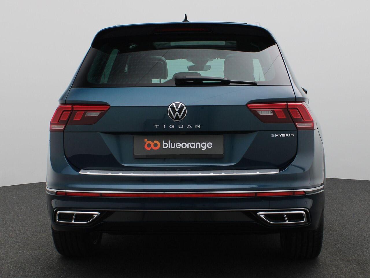 Volkswagen TIGUAN 1.4 TSI eHybrid R-Line Business+ 245PK DSG Pano-Schuifdak, 91% SOH, Elektr. Achterklep, Keyless, Achteruitrijcamera, Stoel-Stuurverwarming, Side Assist, 19" LM Velgen