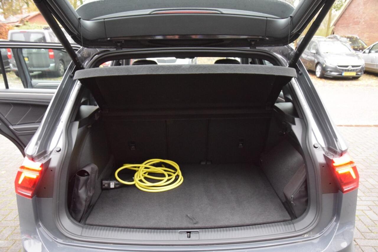 Volkswagen TIGUAN 1.4 TSI eHybrid R-Line Business+
