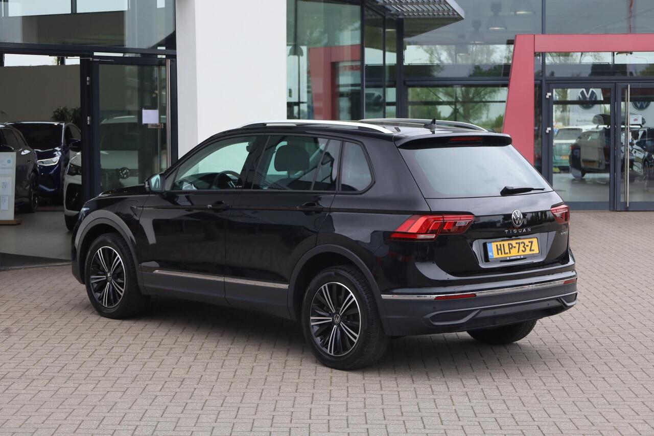 Volkswagen TIGUAN 1.4 TSI eHybrid Active PL ¤653 p/m* 245PK / 180kW DSG, Wegklapbare trekhaak, achteruitrijcamera (rear view), elektrische achterklep (easy open en close), 18" 'Nizza' LMV, LED Matrix (IQ.Lights), alarm klasse III, keyless start & entry, rondomzicht camera 