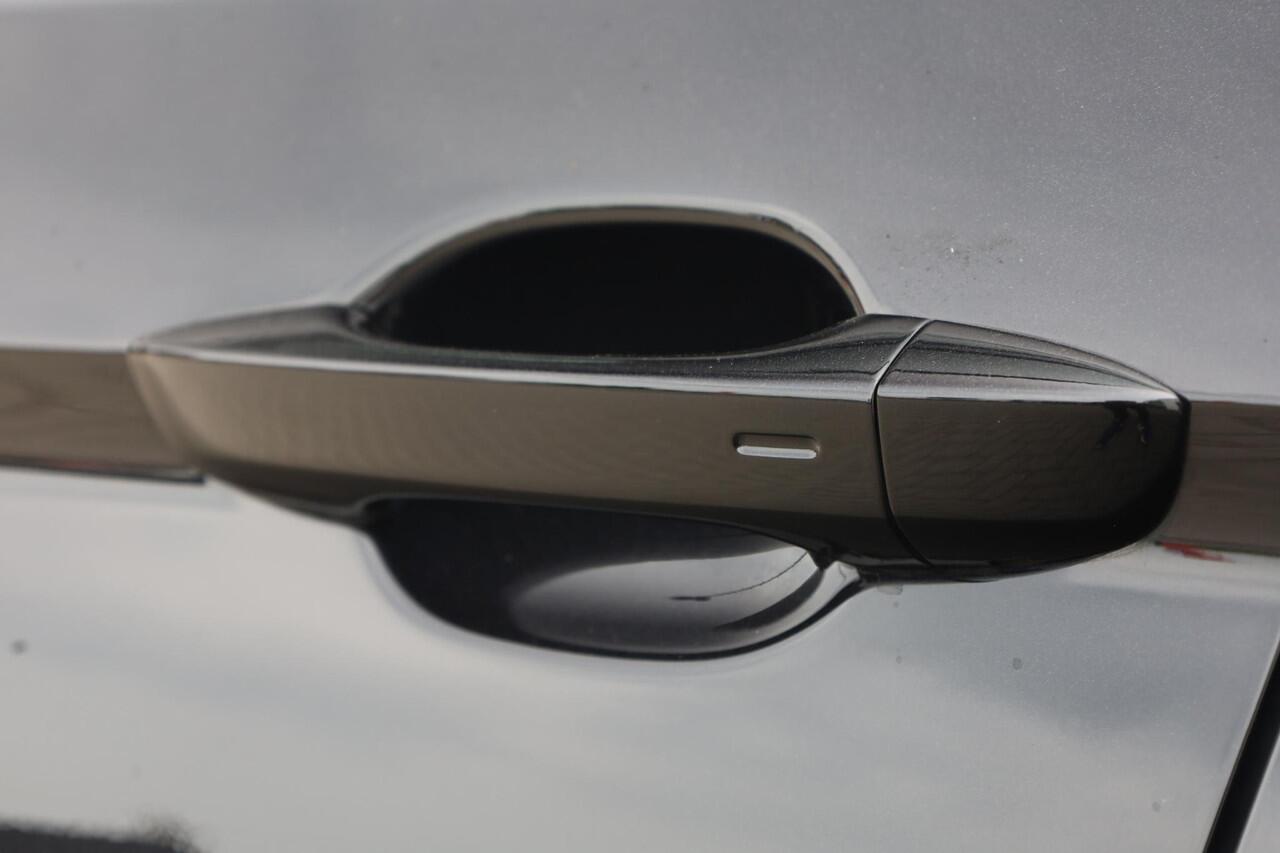 Volkswagen TIGUAN 1.4 TSI eHybrid Active PL ¤653 p/m* 245PK / 180kW DSG, Wegklapbare trekhaak, achteruitrijcamera (rear view), elektrische achterklep (easy open en close), 18" 'Nizza' LMV, LED Matrix (IQ.Lights), alarm klasse III, keyless start & entry, rondomzicht camera 