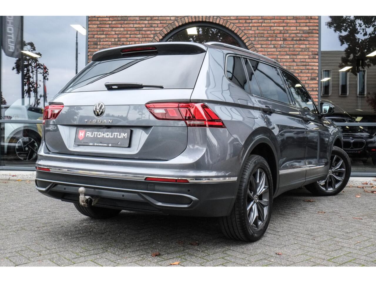 Volkswagen TIGUAN Allspace 2.0 TDI Highline 7p. Trekhaak, Achteruitrijcamera, ACC