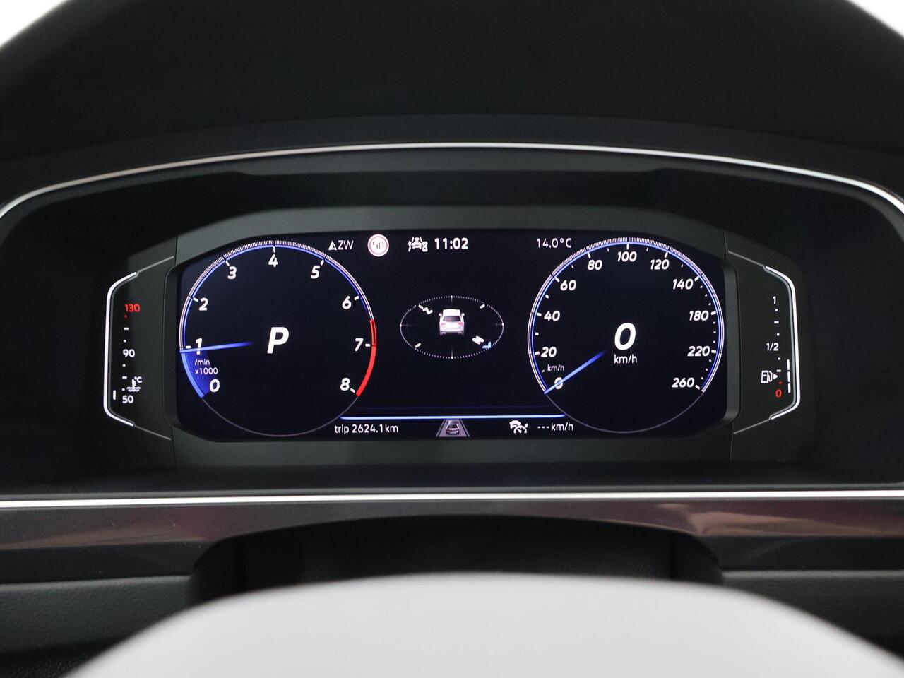 Volkswagen TIGUAN 1.5 TSI R-Line Business+ | Trekhaak | Panoramadak | Camera 360° | Matrix Led | Keyless Entry/Go | Apple Carplay/Android Auto |