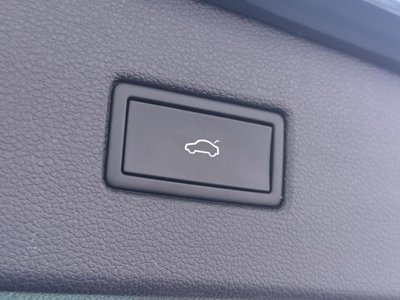 Volkswagen TIGUAN 1.4 TSI eHybrid PHEV VAN ¤33.900,- NU VOOR SLECHTS ¤30.877,- Uw LENTEVOORDEEL ¤3.023,- |SUPER COMPLEET| SCHUIF/ KANTELDAK| DODE HOEK| ELEK. ACHTERKLEP| DIG. DASH | CAMERA| RIJKLAAR GELEVERD INCL. 12 MND BOVAG GARANTIE