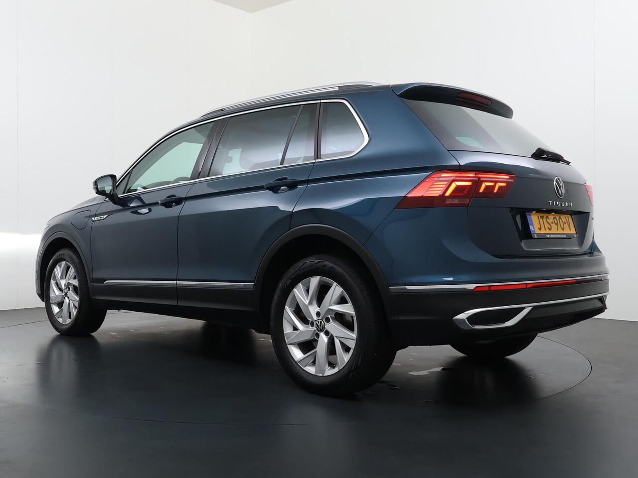 Volkswagen TIGUAN 1.4 TSI eHybrid PHEV VAN ¤33.900,- NU VOOR SLECHTS ¤30.877,- Uw LENTEVOORDEEL ¤3.023,- |SUPER COMPLEET| SCHUIF/ KANTELDAK| DODE HOEK| ELEK. ACHTERKLEP| DIG. DASH | CAMERA| RIJKLAAR GELEVERD INCL. 12 MND BOVAG GARANTIE