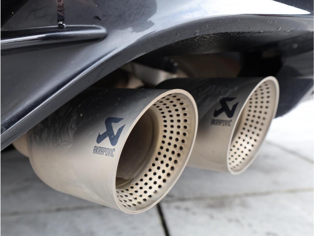 Volkswagen TIGUAN R Akrapovic | Panodak | Vol Leer | Harman/Kardon | 360° | Keyless | Memory | IQ Light Matrix | 21"Inch |