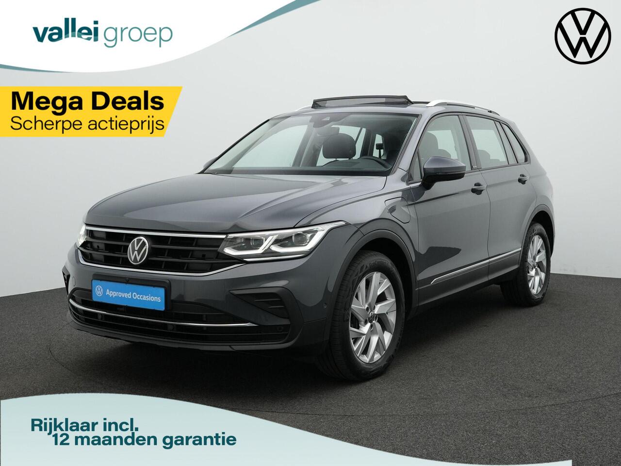 Volkswagen TIGUAN 1.4 TSI 245 pk eHybrid Active | Panoramadak | Discover Pro | Adaptief onderstel | IQ Light | Rondomzicht camera | Head-up display | Stuur-/stoelverwarming