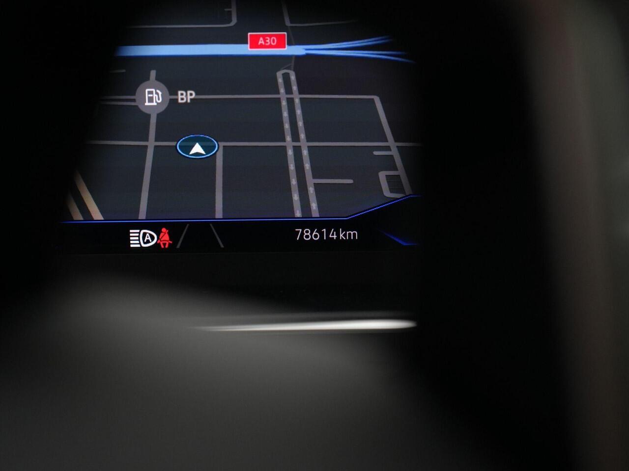 Volkswagen TIGUAN 1.4 TSI 245 pk eHybrid Active | Panoramadak | Discover Pro | Adaptief onderstel | IQ Light | Rondomzicht camera | Head-up display | Stuur-/stoelverwarming