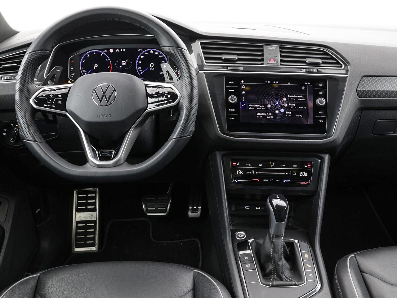 Volkswagen TIGUAN 1.5 TSI 150pk DSG R-Line Business+ · Panoramadak · Leder · Apple/Android Car Play · Dodehoeksensor · Elek. Achterklep · 360 Camera · Keyless · 19'' Inch ·