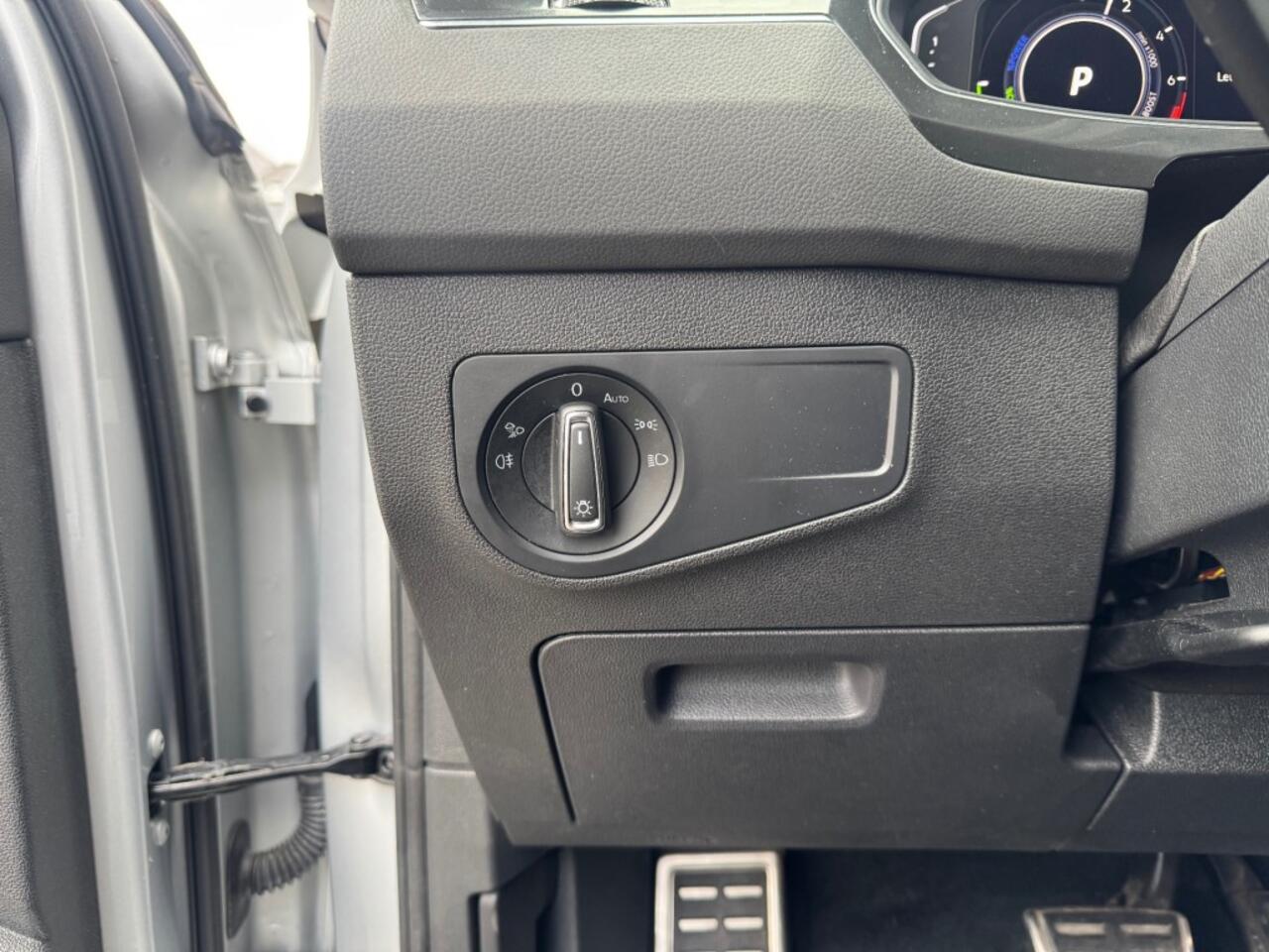 Volkswagen TIGUAN 1.4 TSI eHybrid R-Line Business+