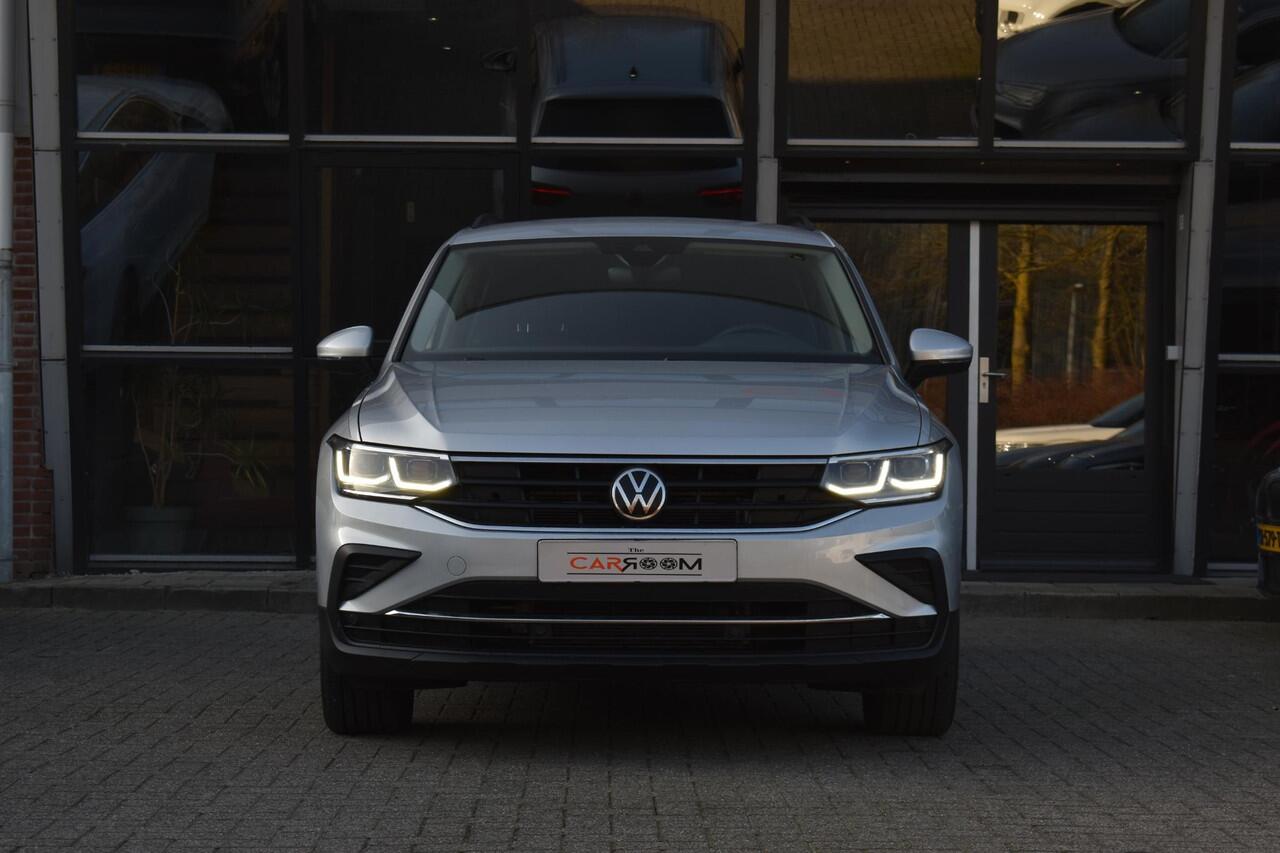 Volkswagen TIGUAN 1.5 TSI Life Business Camera ACC Keyless IQ.LIGHT