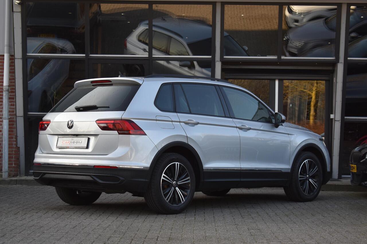 Volkswagen TIGUAN 1.5 TSI Life Business Camera ACC Keyless IQ.LIGHT