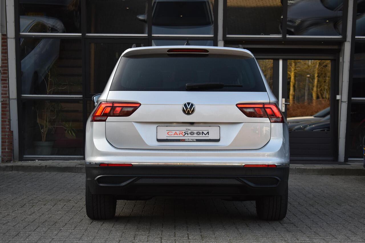 Volkswagen TIGUAN 1.5 TSI Life Business Camera ACC Keyless IQ.LIGHT