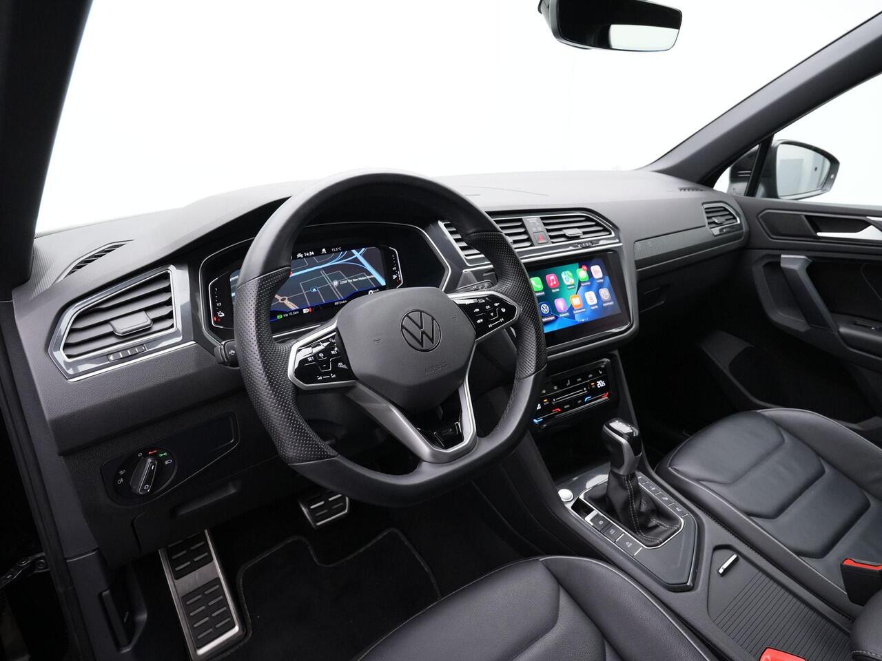 Volkswagen TIGUAN 1.4 TSI eHybrid 245 pk R-Line | Navigatie Discover Pro | Leder | Geheugenstoelen | Adaptief onderstel | 360 camera | IQ Light