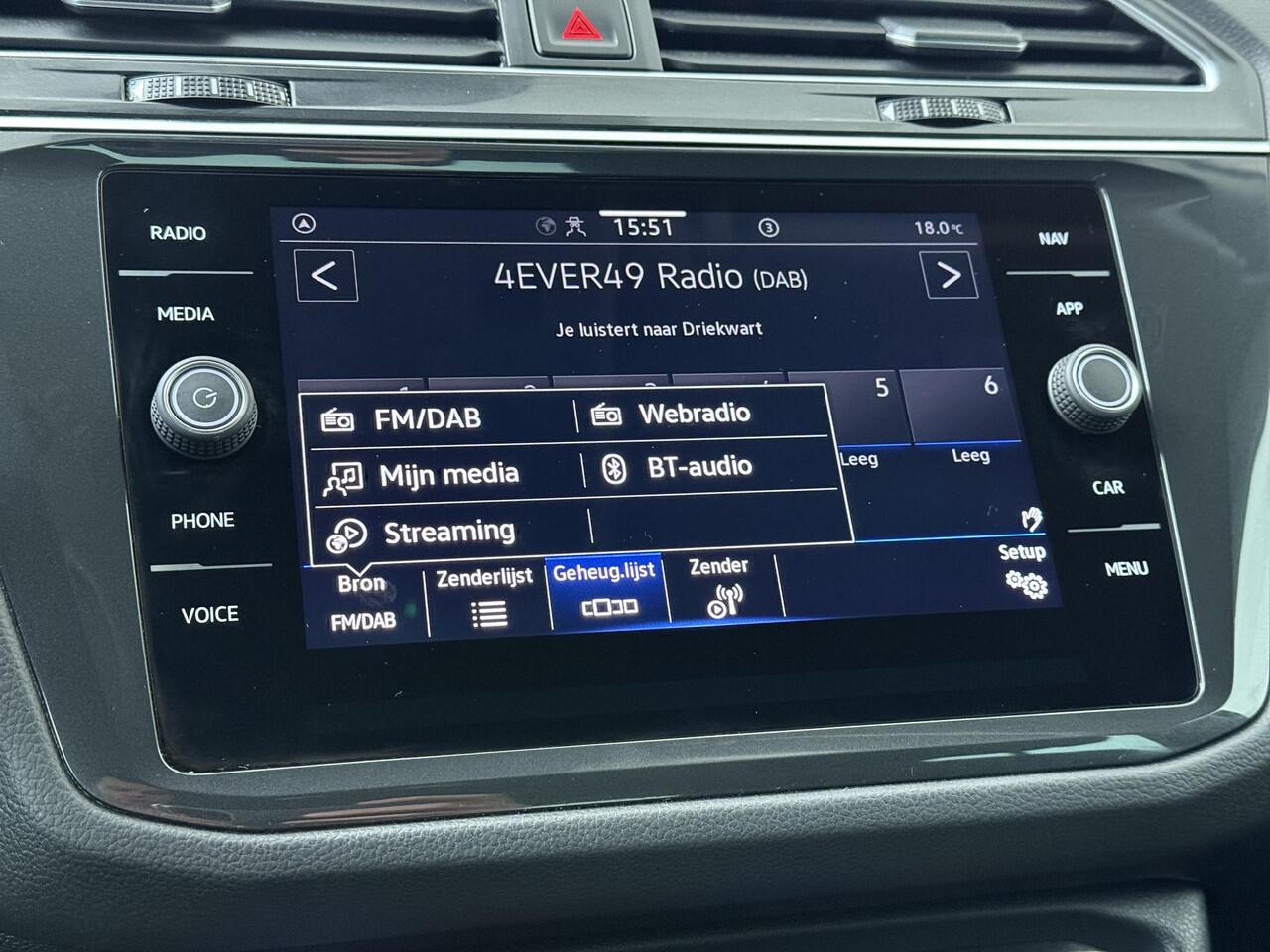 Volkswagen TIGUAN 1.5 TSI Elegance | 150 PK | Automaat | Matrix (IQ.LIGHT) LED koplampen | Achteruitrijcamera | Keyless | Achterklep virtual pedal |