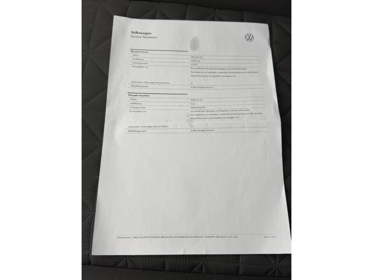 Volkswagen TIGUAN 1.4 TSI eHybrid Life Automaat / Wegklapbare Trekhaak 1.800 Kg / Dealer Onderhouden / Panoramadak / Camera / Navigatie / ACC / Travel Assist / Dodehoek Detectie / Stoel & Stuurwielverwarming /