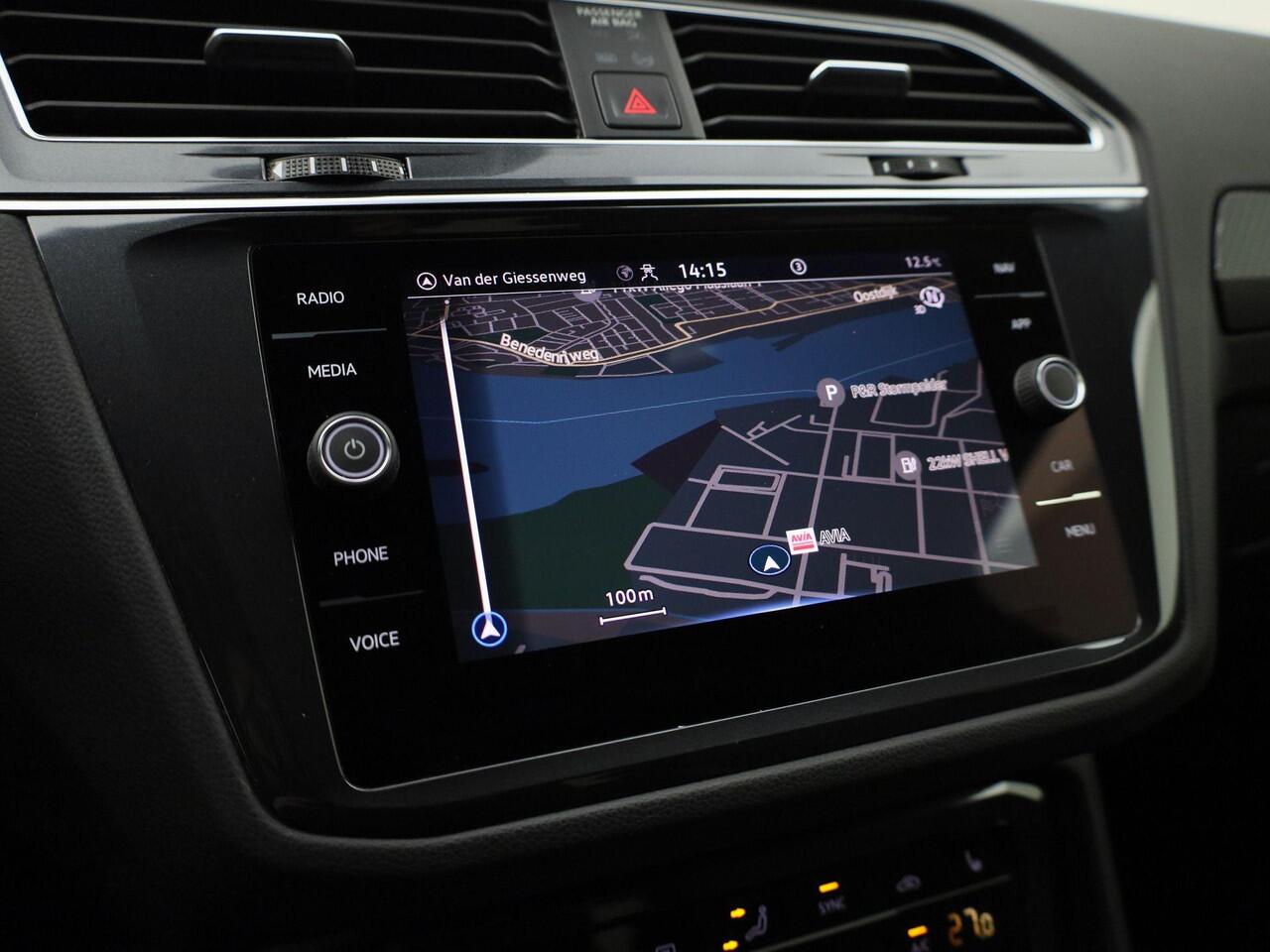 Volkswagen TIGUAN 1.5TSI/150PK DSG R-Line Black Style Navigatie · Apple Carplay/Android Auto · Camera + Parkeersensoren · Garantie t/m 17-02-2026 of 80000km.