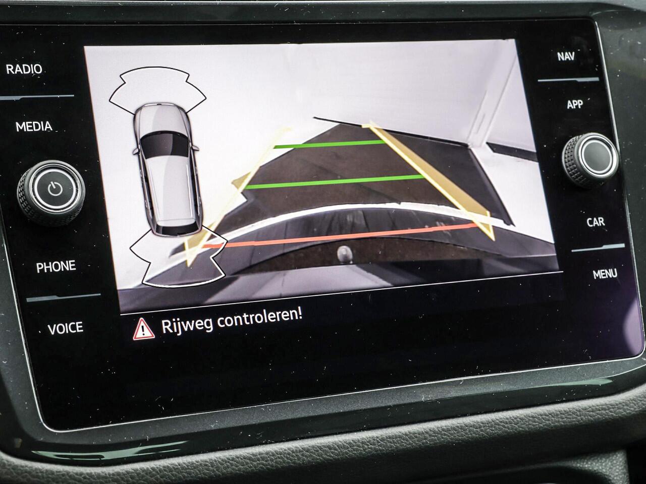 Volkswagen TIGUAN 1.4 TSI 245pk DGS eHybrid R-Line Business+ · Camera · Wegklapbare Trekhaak · Apple/Android Car Play · Navigatie · Stoelverwarming · 19'' Inch ·