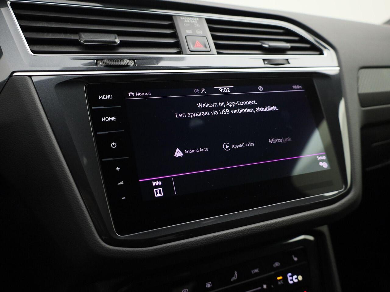 Volkswagen TIGUAN 1.4TSIeHybrid 180kW/245PK R-Line Black Style DSG · Panoramadak · Apple Carplay/Android Auto · Camera + Parkeersensoren