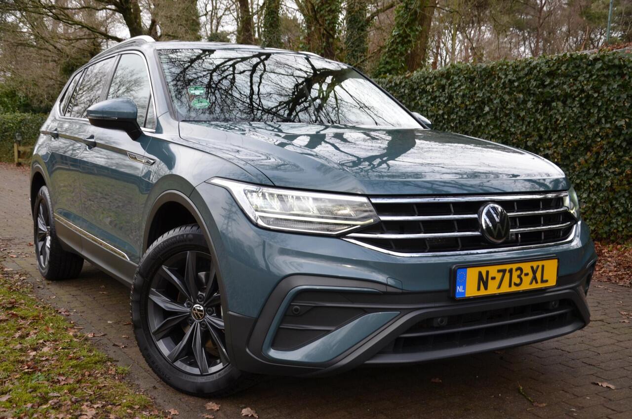 Volkswagen TIGUAN Allspace 1.5 TSI Life Business 7 Persoons Autoaat/Navi/Pdc/Ecc/Achteruitrijcamera/Stoel&Stuur verwarming/Virtueel dashboard/Privacy-Glass/Cr-Controle/18-Inc Lmv/Trekhaak