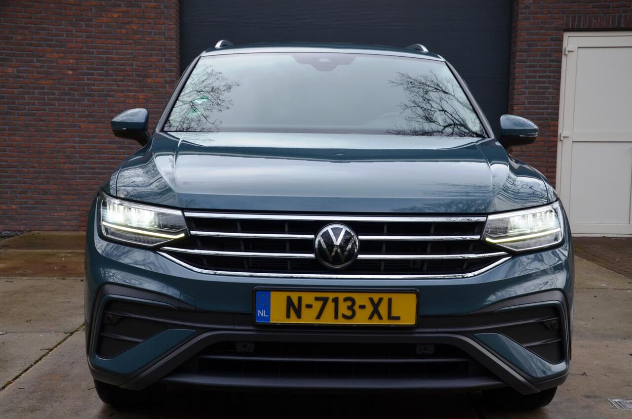 Volkswagen TIGUAN Allspace 1.5 TSI Life Business 7 Persoons Autoaat/Navi/Pdc/Ecc/Achteruitrijcamera/Stoel&Stuur verwarming/Virtueel dashboard/Privacy-Glass/Cr-Controle/18-Inc Lmv/Trekhaak