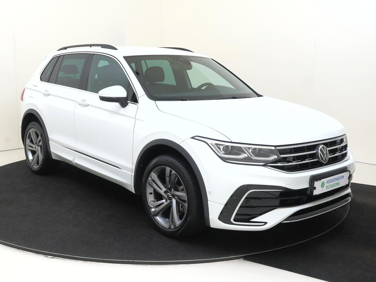 Volkswagen TIGUAN 1.4 TSI eHybrid R-Line Business | SoH 86% | 360 camera | Adaptieve cruise control | 3-zone airco | Dodehoek detectie | Keyless | Digital cockpit |