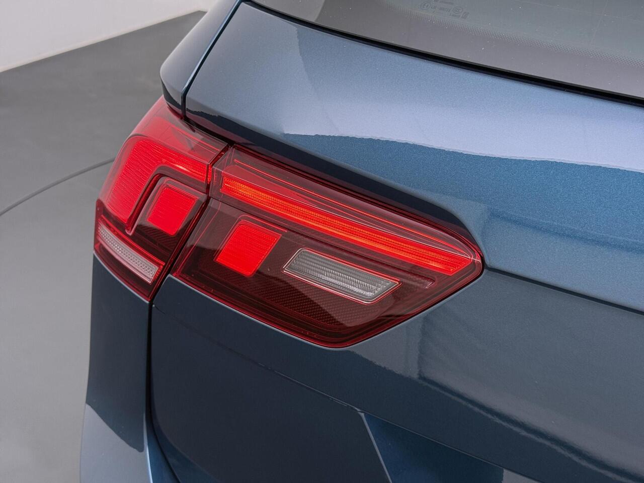 Volkswagen TIGUAN 1.4 TSI eHybrid PHEV VAN ¤32.900,- NU VOOR SLECHTS ¤29.877,- Uw LENTEVOORDEEL ¤3.023,- |ADAPTIVE CRUISE CONTROL| PANO| STOEL + STUURVERWARMING| 360 CAMERA| PARKEER ASSISTENT| RIJKLAARPRIJS INCL. 12 MND BOVAG GARANTIE