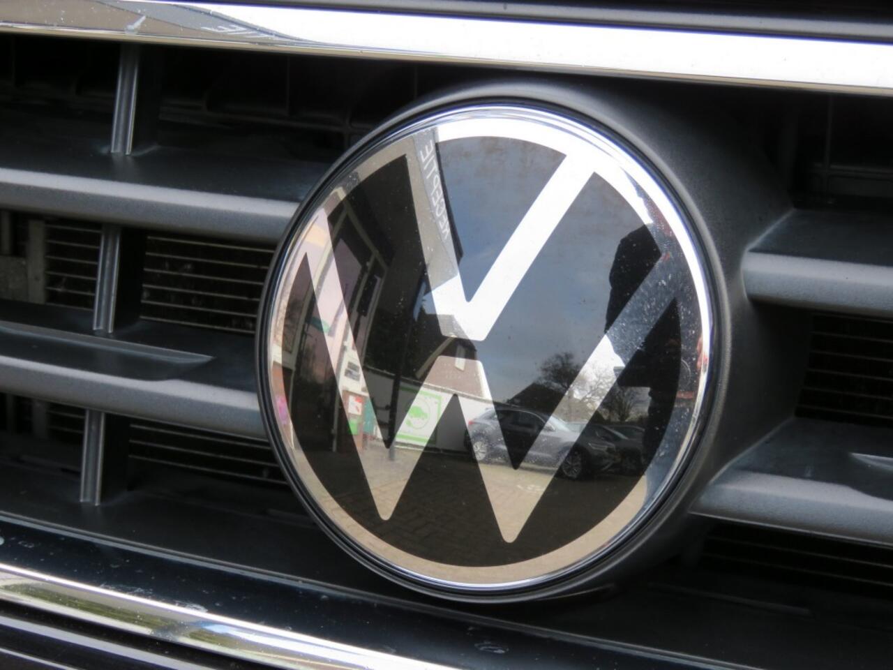 Volkswagen TIGUAN 1.4 TSI 245pk eHybrid ACTIVE / Trekhaak / Camera / Stoel en stuurverw. / BOVAG garantie