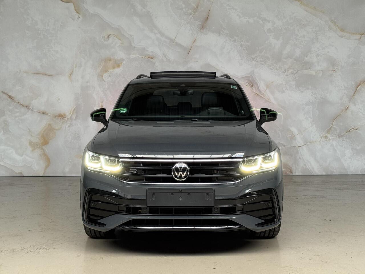Volkswagen TIGUAN 1.4 TSI eHybrid R-Line / Pano / 360 / Led /