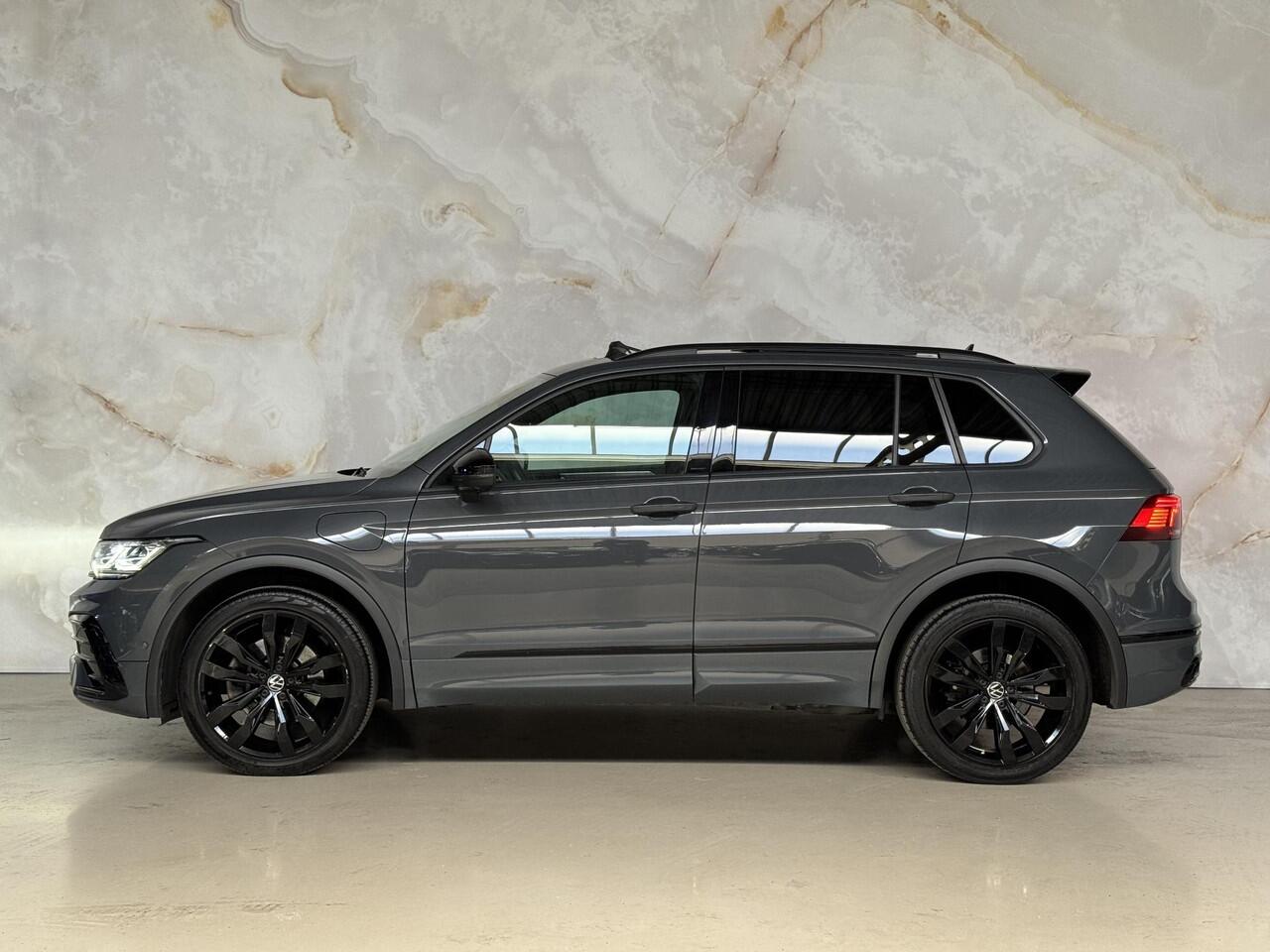 Volkswagen TIGUAN 1.4 TSI eHybrid R-Line / Pano / 360 / Led /
