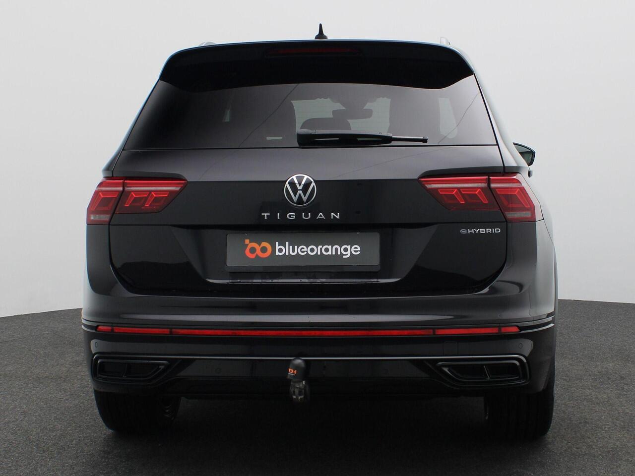 Volkswagen TIGUAN 1.4 TSI eHybrid R-Line Business+ 245PK DSG SOH 91%, Trekhaak, Black Style, 19" LM Velgen, Keyless, Stoel-Stuurverwarming