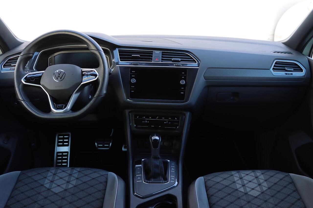 Volkswagen TIGUAN 1.4 TSI eHybrid R-Line 245pk | SOH 92,7% | IQ.light | Adaptive | Carplay