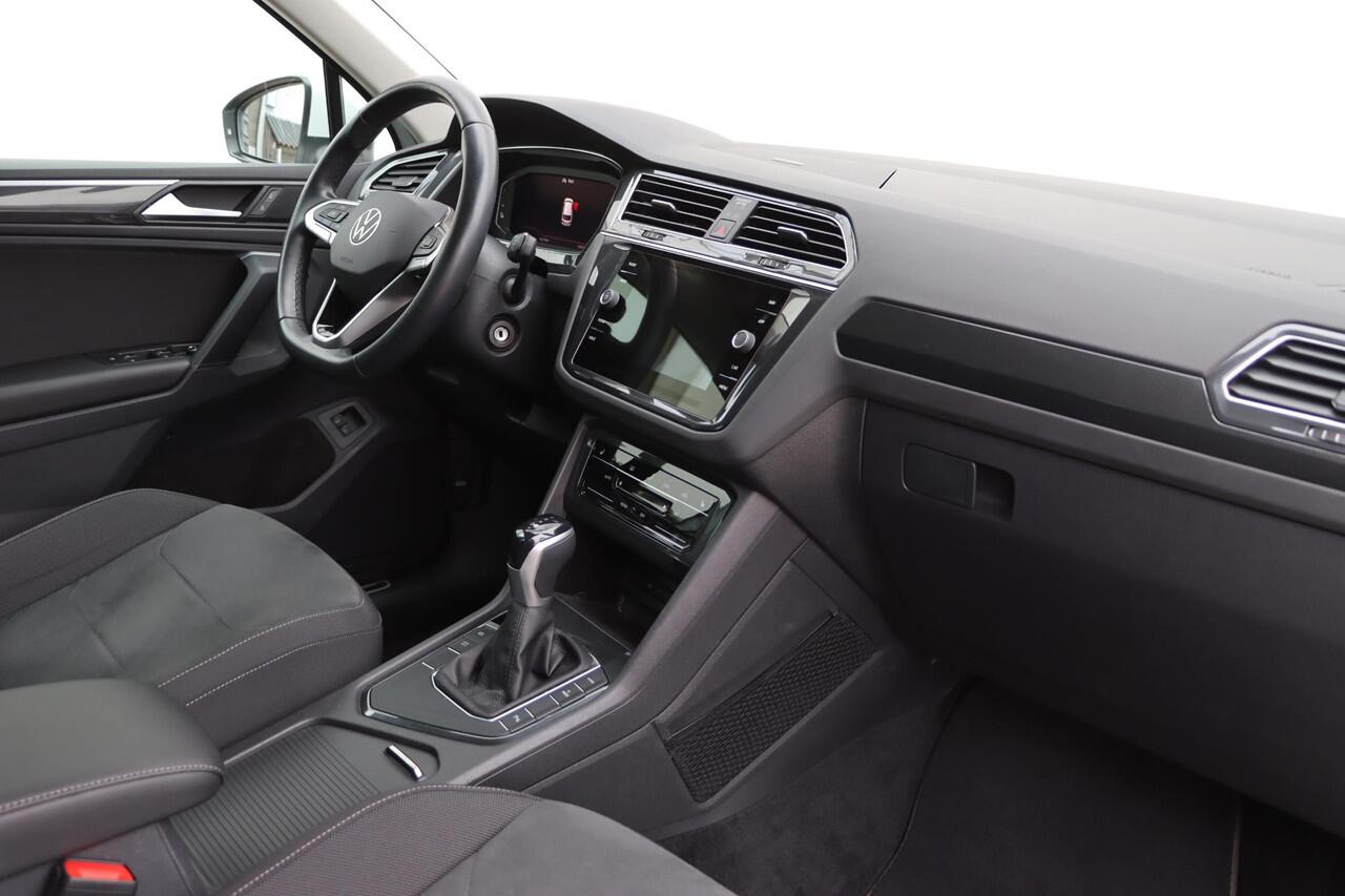 Volkswagen TIGUAN 1.4 eHybrid Elegance 245pk DSG6 | IQ.Light | Stoel- en Stuurverwarming