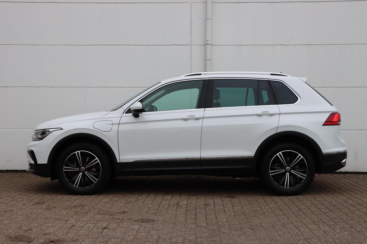 Volkswagen TIGUAN 1.4 eHybrid Elegance 245pk DSG6 | IQ.Light | Stoel- en Stuurverwarming