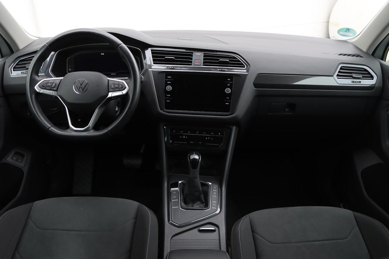 Volkswagen TIGUAN 1.4 eHybrid Elegance 245pk DSG6 | IQ.Light | Stoel- en Stuurverwarming