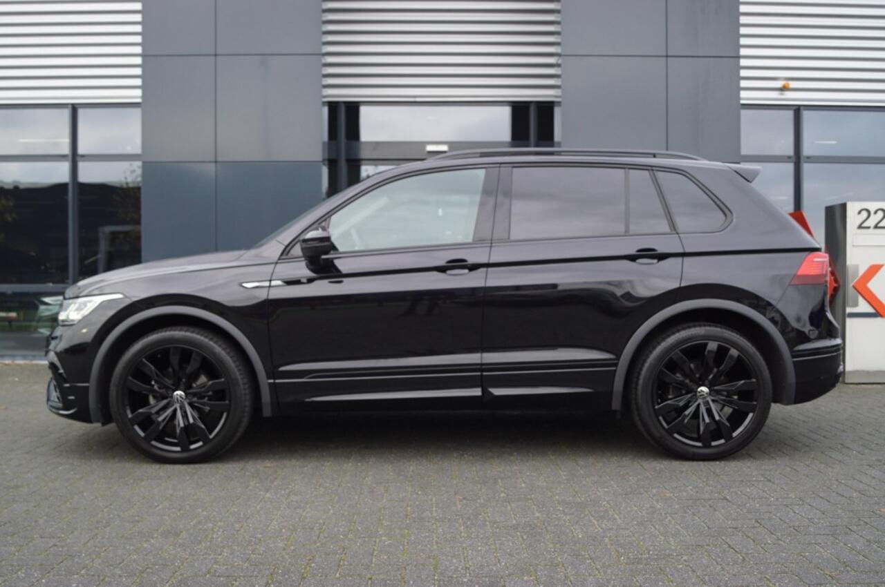 Volkswagen TIGUAN 1.5 TSI DSG R-Line Blackstyle/ Panodak /IQ LED/ Trekhaak/Camera