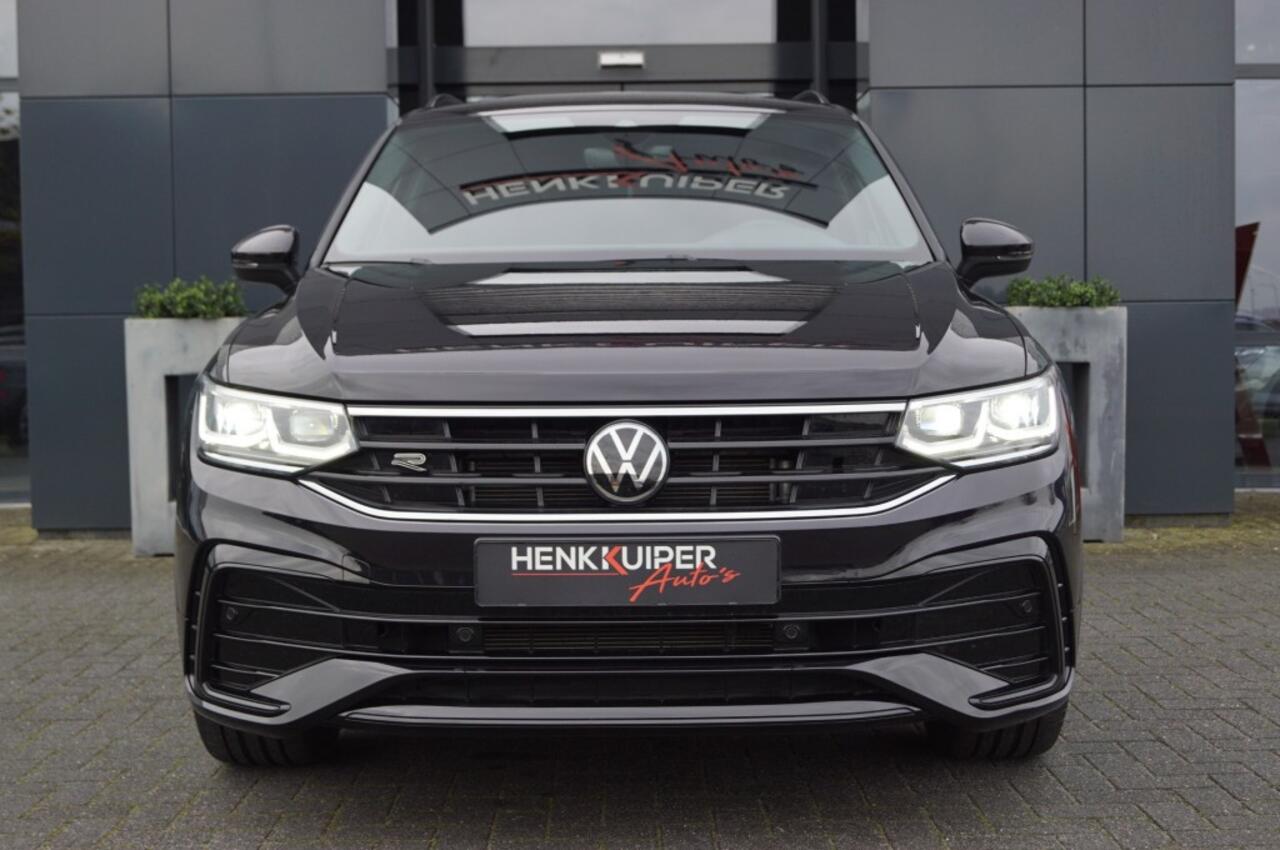 Volkswagen TIGUAN 1.5 TSI DSG R-Line Blackstyle/ Panodak /IQ LED/ Trekhaak/Camera