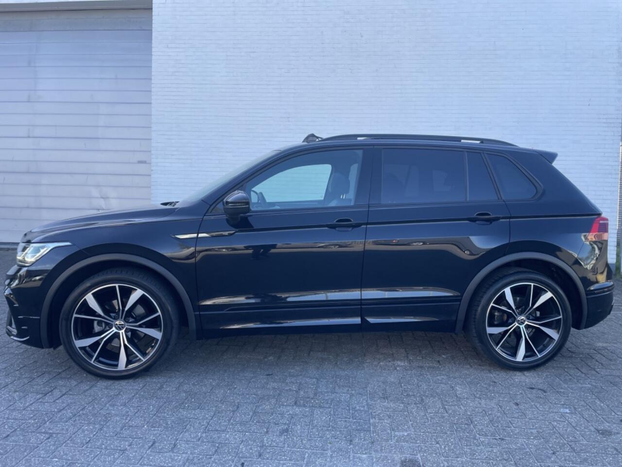 Volkswagen TIGUAN 1.5 TSI 3X R-Line Black *IQ Light* PANO