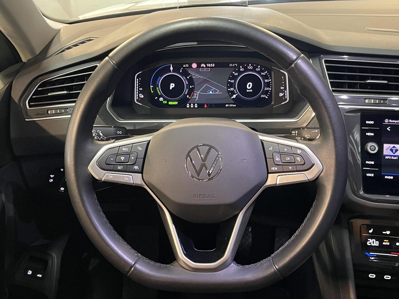 Volkswagen TIGUAN 1.4 TSI eHybrid Elegance 19"/Panoramadak/Trekhaak/IQ Lights/Dodehoek/Camera/Adaptieve cruise/Elektrische klep/Stoel + stuurverwarming