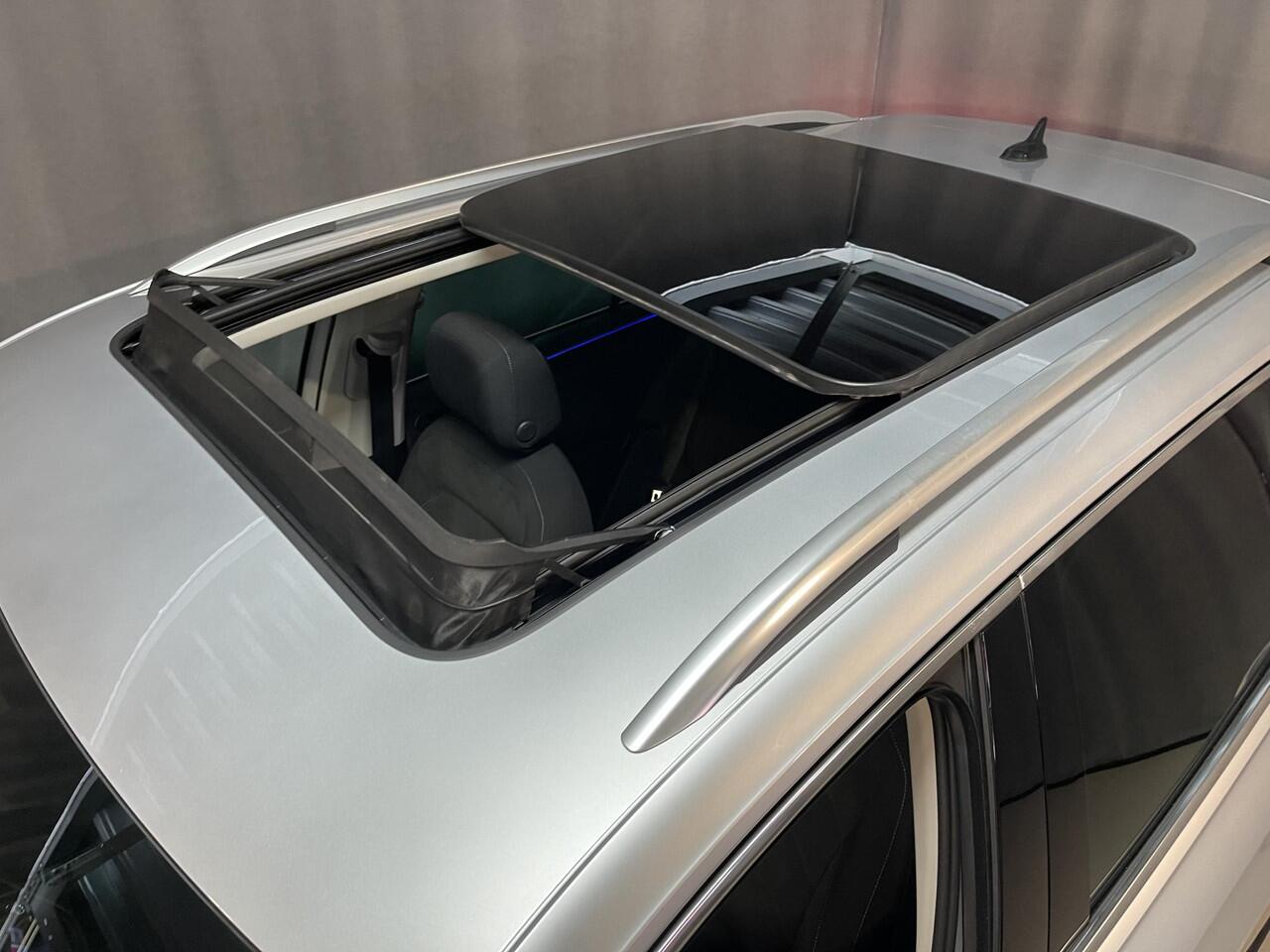 Volkswagen TIGUAN 1.4 TSI eHybrid Elegance 19"/Panoramadak/Trekhaak/IQ Lights/Dodehoek/Camera/Adaptieve cruise/Elektrische klep/Stoel + stuurverwarming