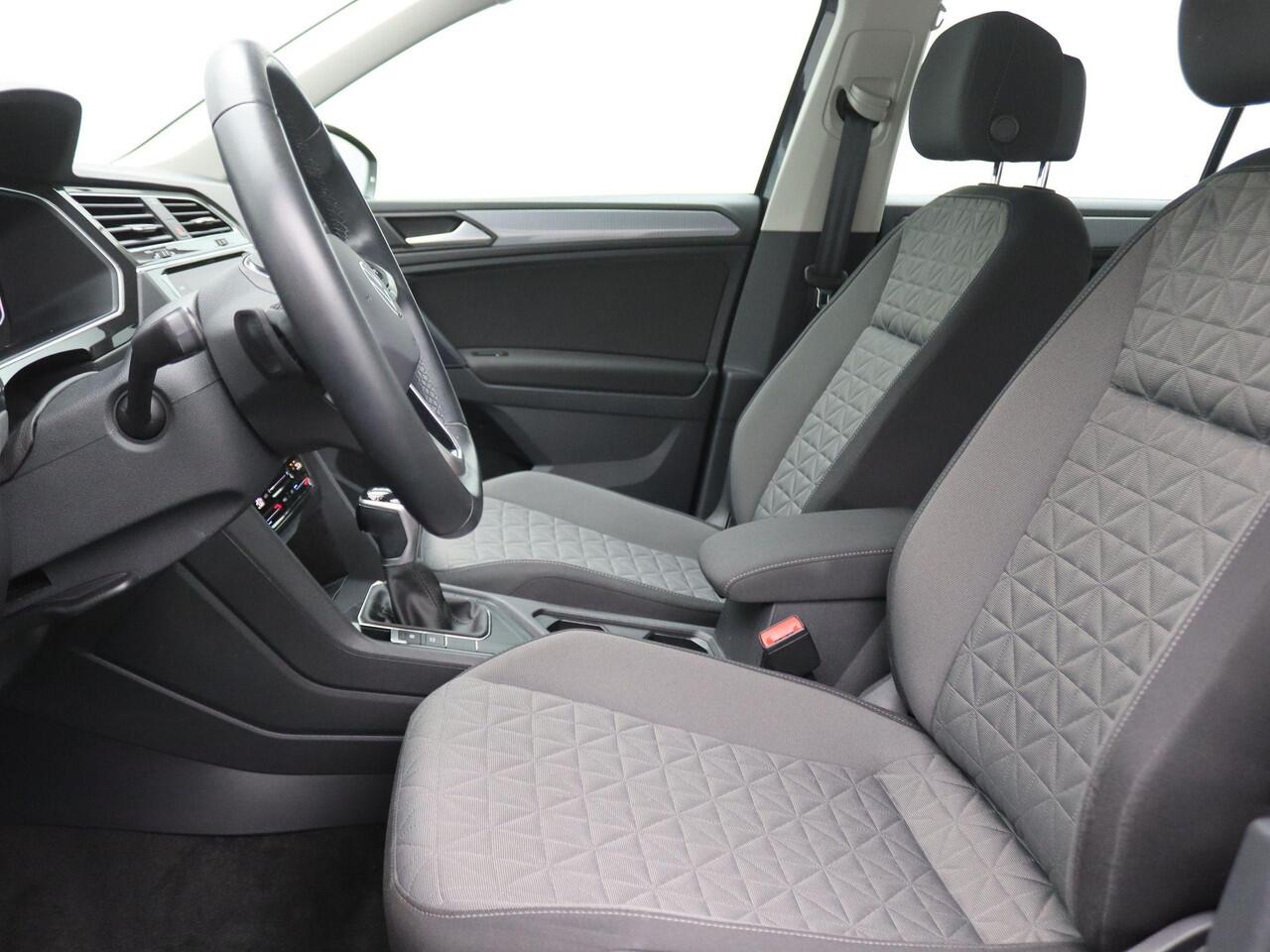 Volkswagen TIGUAN 1.4 TSI Life e-hybrid 245PK DSG full led, trekhaak, alarm, keyless, elek. bedienbare achterklep, 17" lichtmetaal