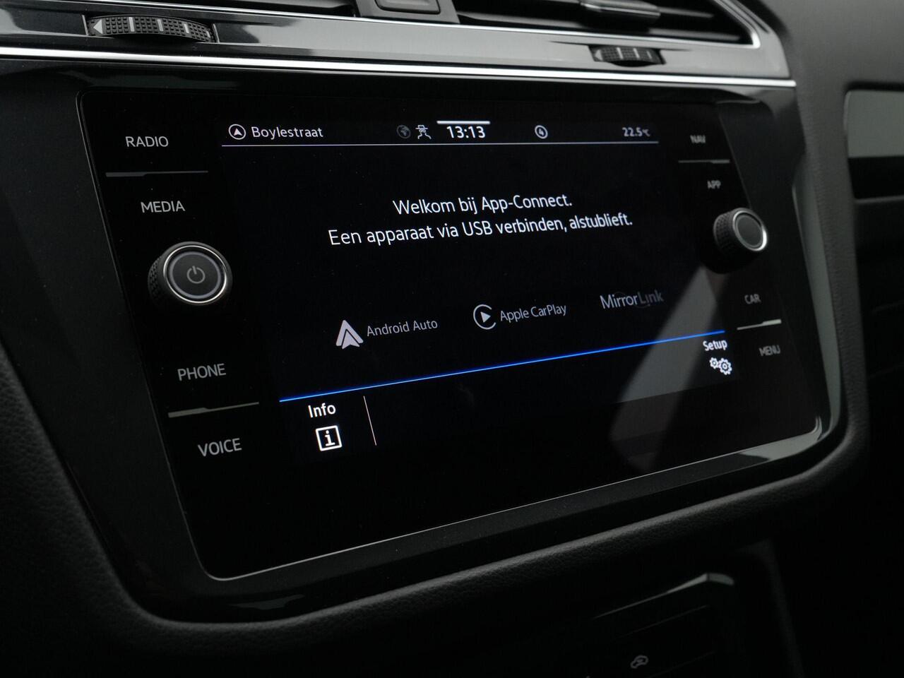 Volkswagen TIGUAN 1.4 TSI 245 pk DSG eHybrid Elegance | Panoramadak | IQ Light | Standkachel | Achteruitrijcamera | Park Assist | Keyless | 18 inch