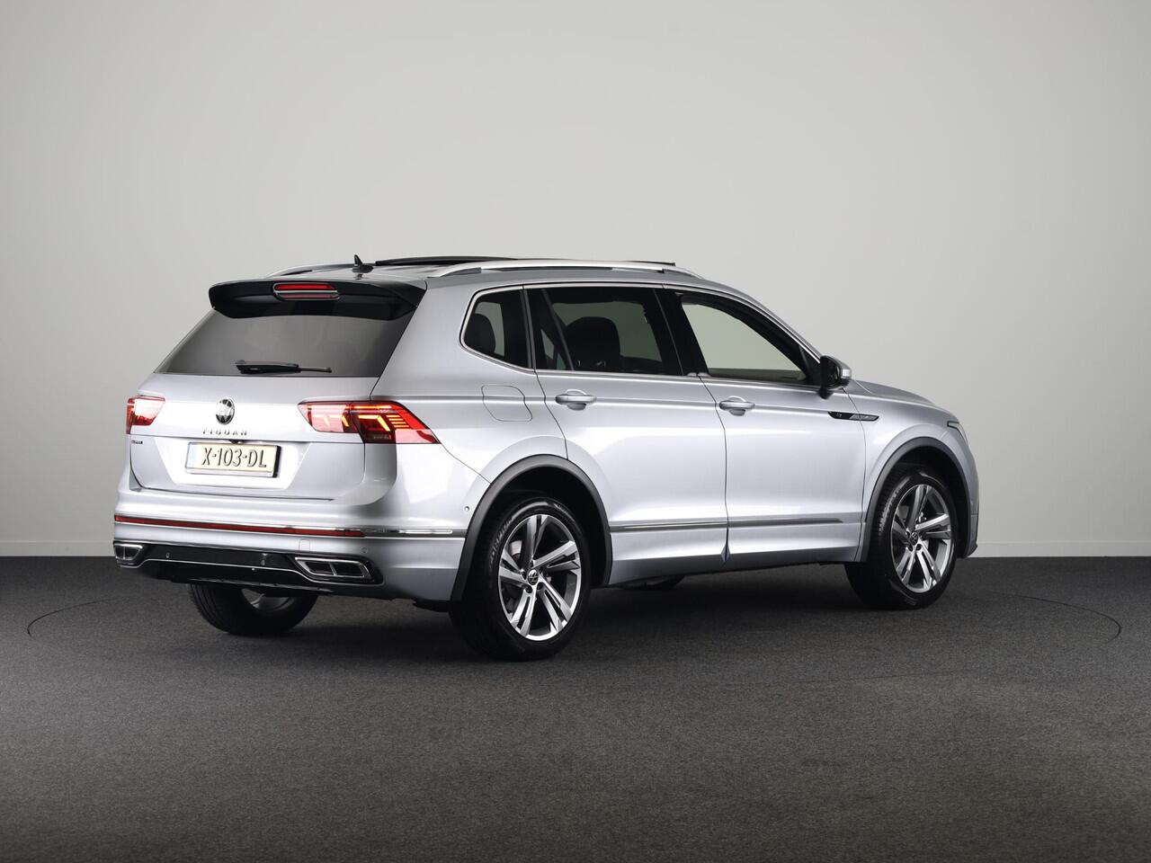 Volkswagen TIGUAN Allspace 1.5 TSI R-Line Business 150PK | Automaat (DSG) | Wegklapbare trekhaak | Panoramadak