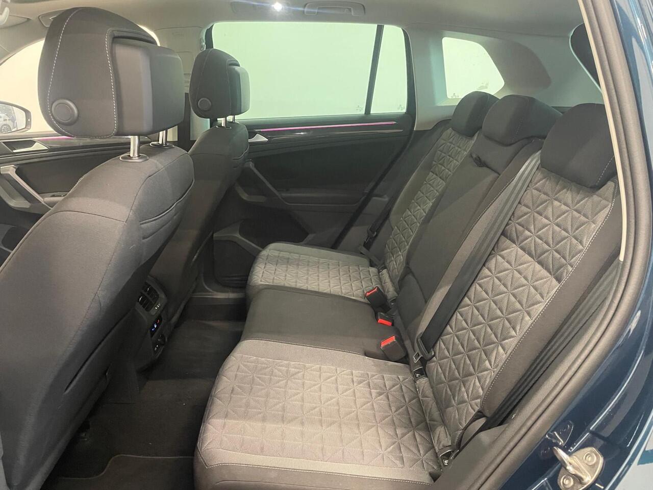 Volkswagen TIGUAN 1.4 TSI 245pk eHybrid Life Business Panoramadak Navigatie Apple Carplay/Android Auto Camera Parkeersensoren Adaptive Cruise Control Elektrische achterklep Virtual Cockpit Lichtmetalen velgen Climate Control