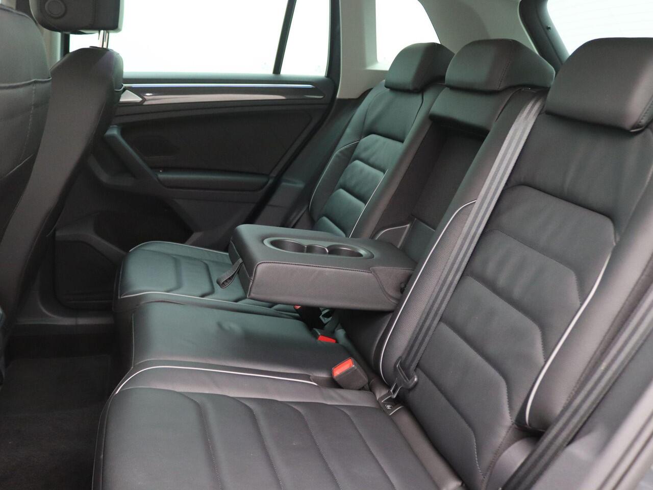 Volkswagen TIGUAN 1.4 TSI eHybrid Elegance 245PK DSG Pano-Schuifdak, Trekhaak, Leder, Memorystoel, 360gr. Camera, Side Assist, Keyless, DCC, Adaptieve Cruise Controle, 18" LM Velgen