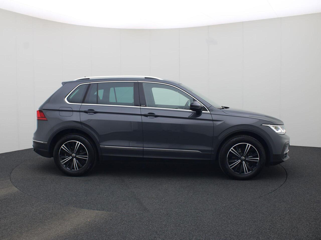Volkswagen TIGUAN 1.5TSI/150PK Move DSG · Navigatie · Camera + Parkeersensoren · Apple/Android Car Play ·