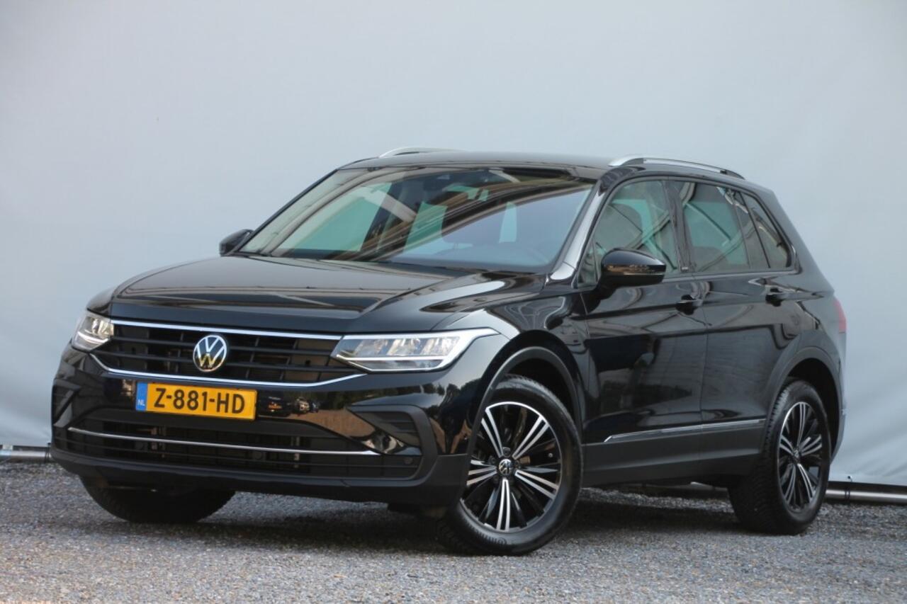 Volkswagen TIGUAN 1.5 TSI DSG Active - 150 pk **Camera / ACC / Led / Carplay