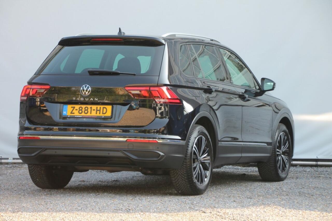 Volkswagen TIGUAN 1.5 TSI DSG Active - 150 pk **Camera / ACC / Led / Carplay