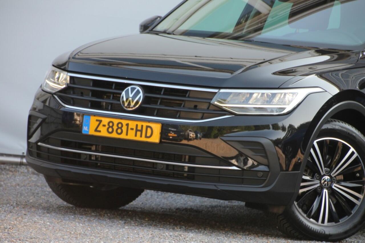 Volkswagen TIGUAN 1.5 TSI DSG Active - 150 pk **Camera / ACC / Led / Carplay